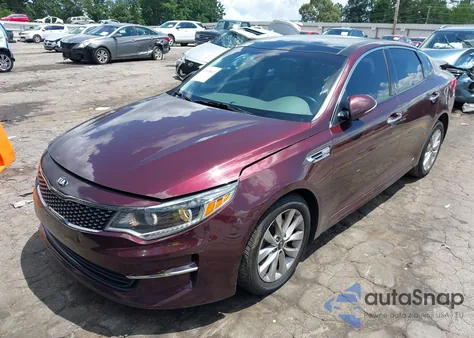 2016 Kia Optima Ex z USA, uszkodzony, nr VIN 5XXGU4L37GG009108